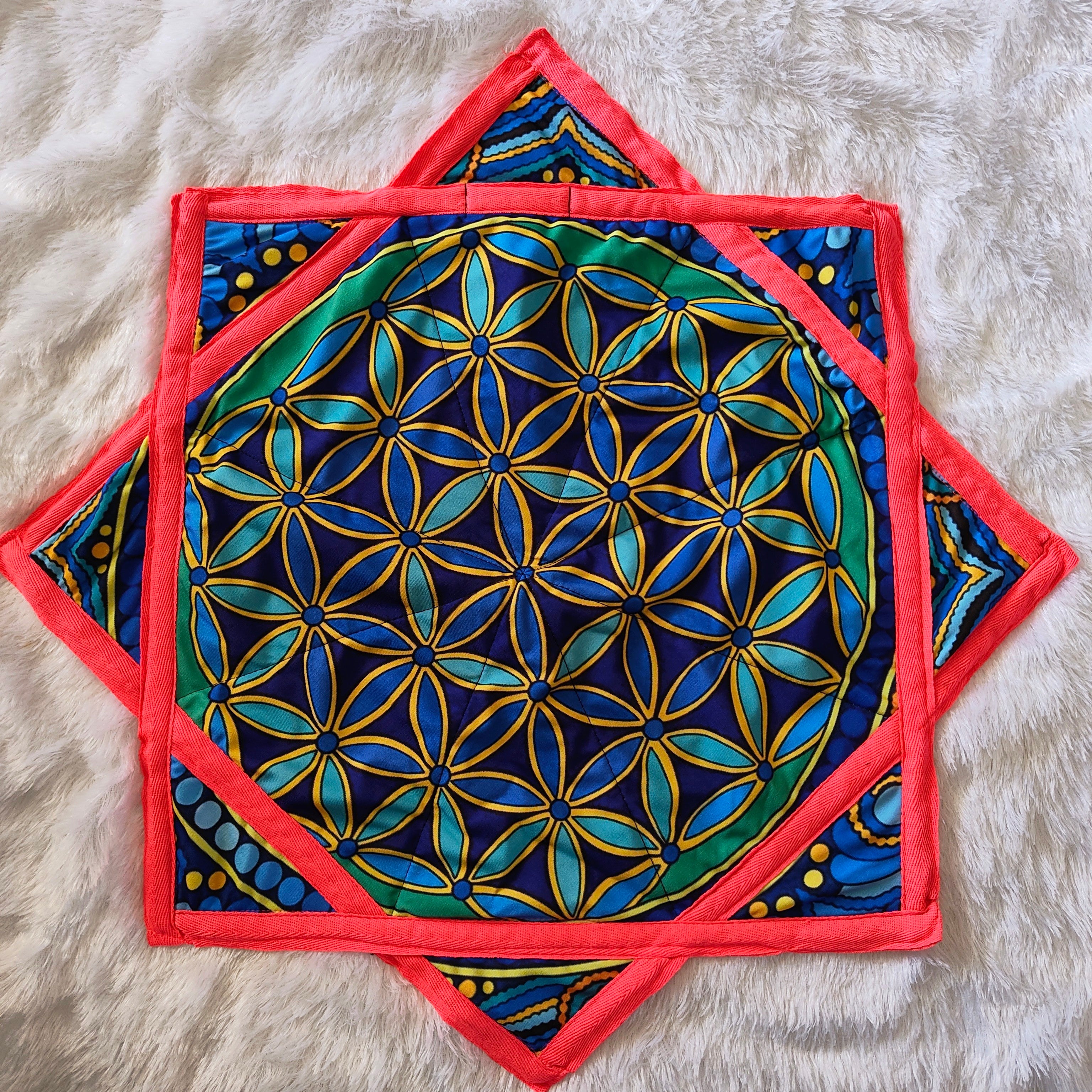 Blue and Red Floral Mandala Dapostar l Trippy Neon Spinning Cloth