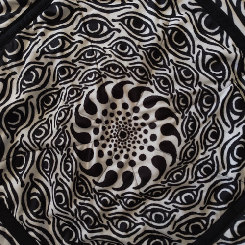 Black Eyes Dapostar l Neon Spinning Cloth