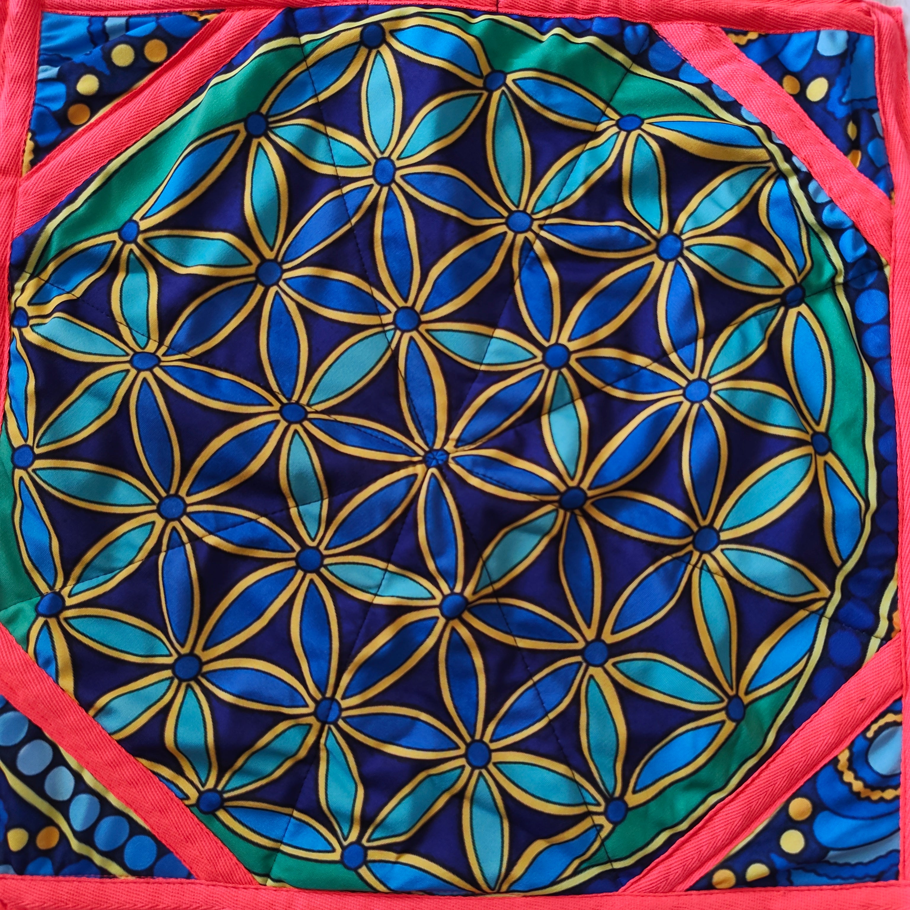 Blue and Red Floral Mandala Dapostar l Trippy Neon Spinning Cloth